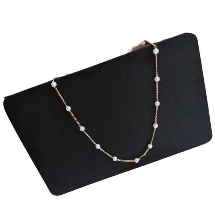 Minimalist Pearl Necklace