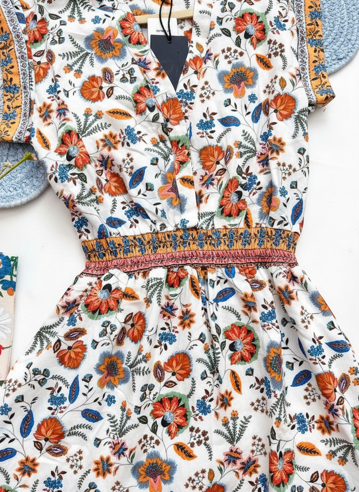 Chic Collective Gibson Paisley Maxi Dress M, white with orange, blue, and yellow floral print, V-neck, short sleeves, and elasticated waist.