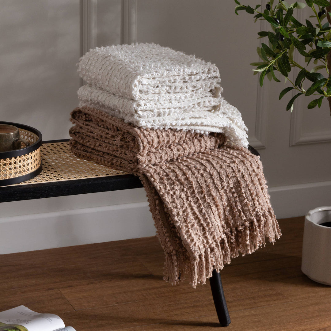 Arvo Woven Tasselled Throw Plaster